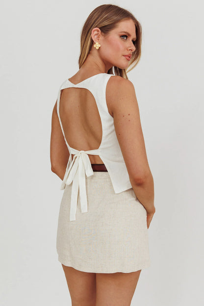 Lyre Song Backless Sleeveless Top White